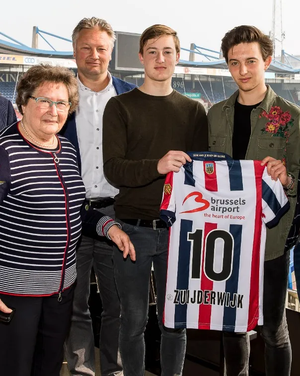 Rick Zuijderwijk tekent voor tweeënhalf jaar